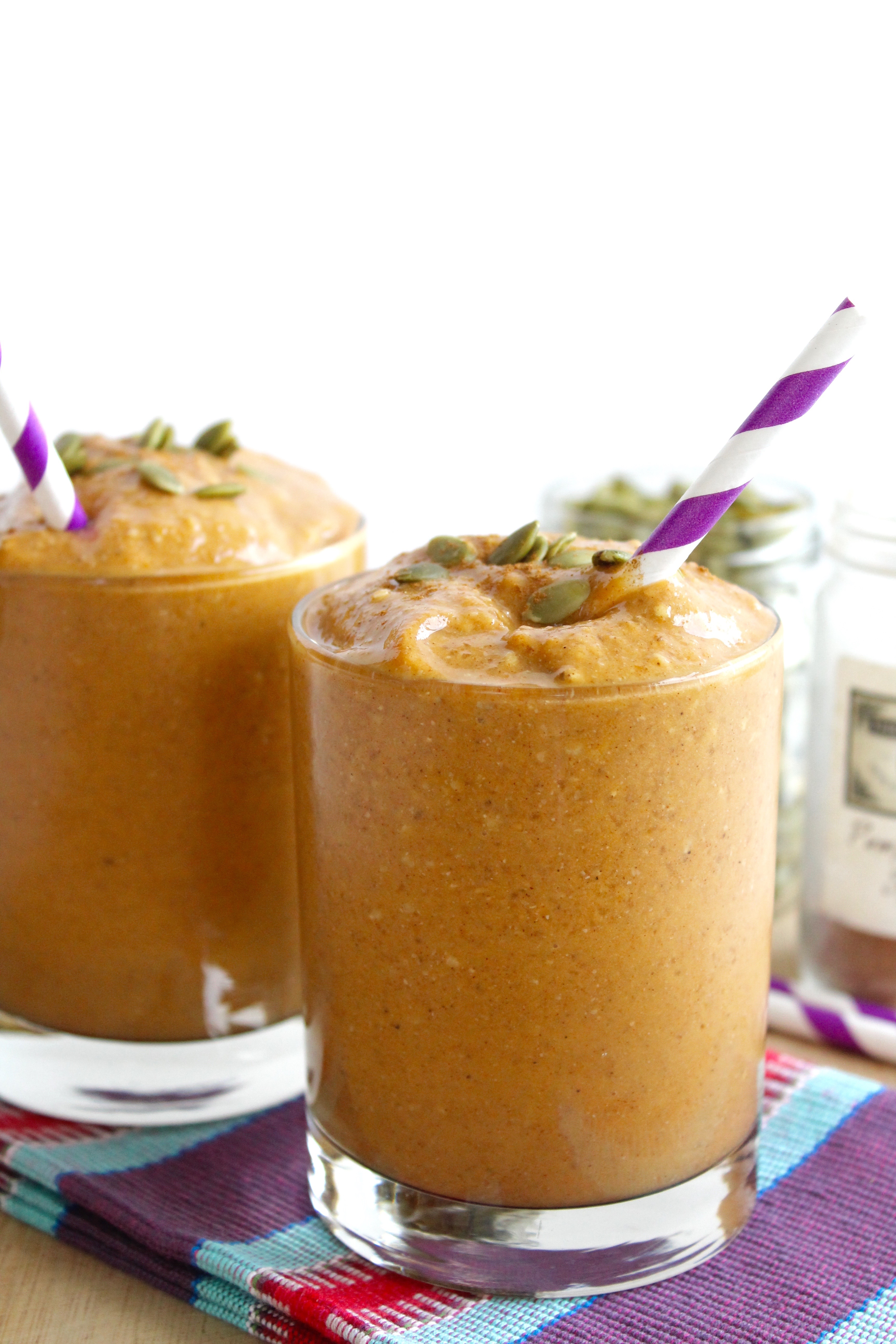 Healthy Pumpkin Pie Smoothie! This is so good!!