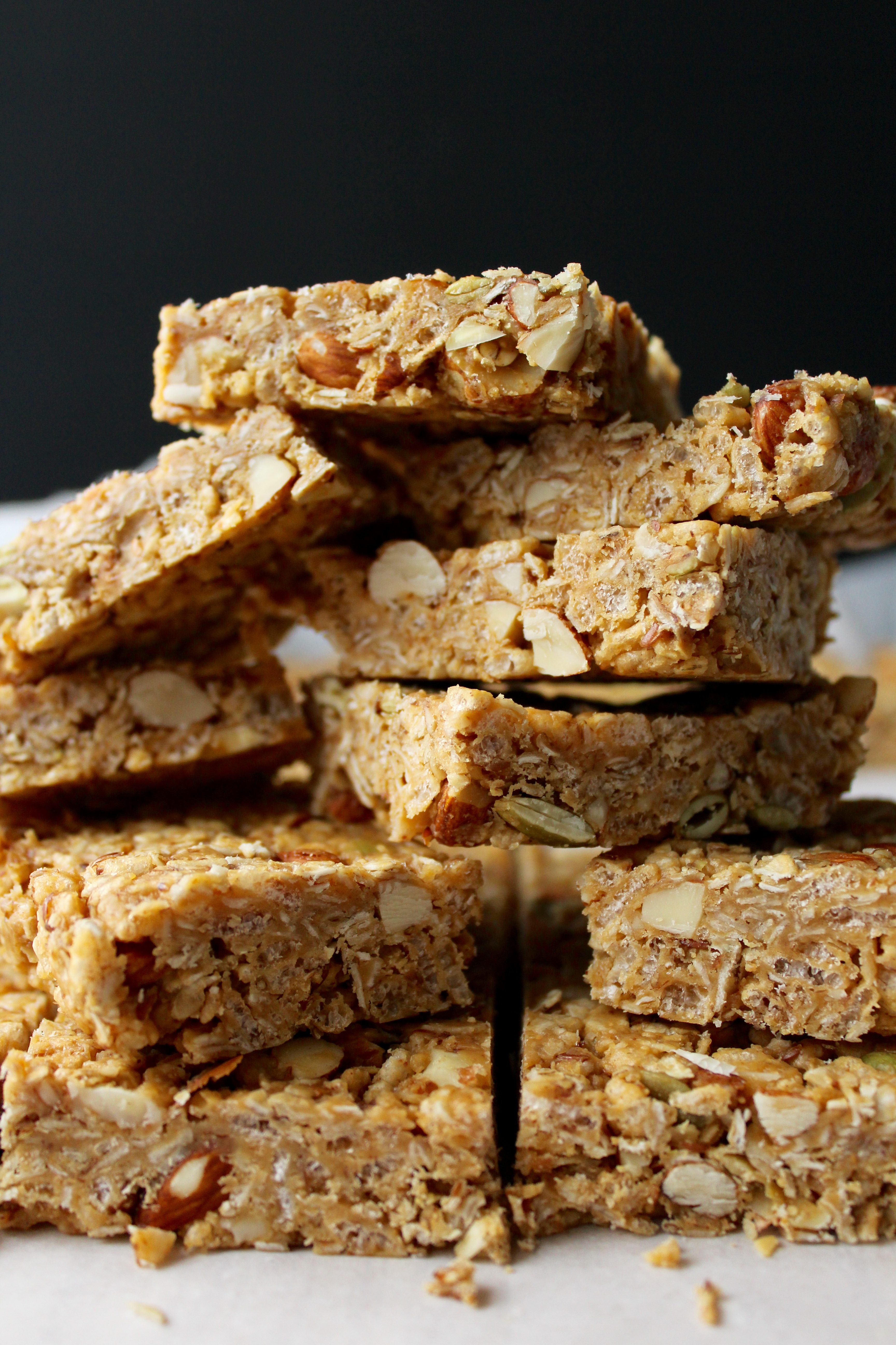 Chewy Honey Nut Granola Bars! These healthy, naturally sweetened bars are PERFECT! Yum!!